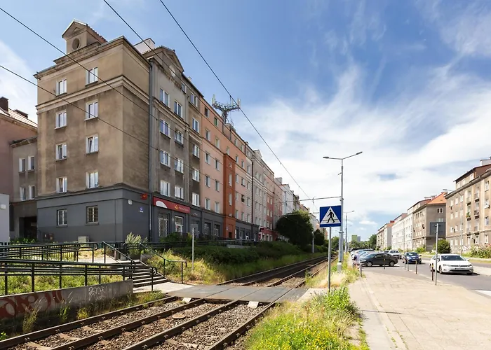 Kartuska Modern By Bookinghost *