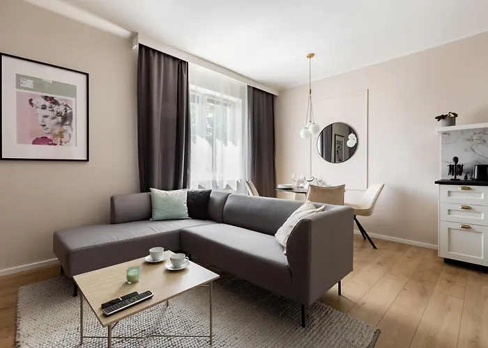 Kartuska Modern By Bookinghost