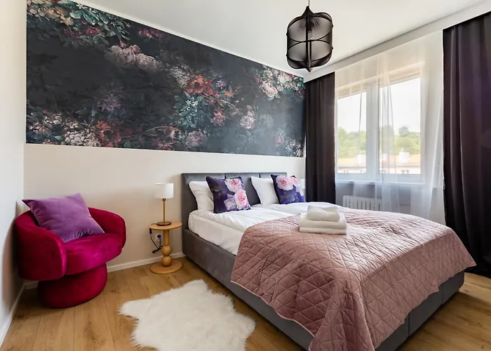 Kartuska Modern By Bookinghost Гданьск