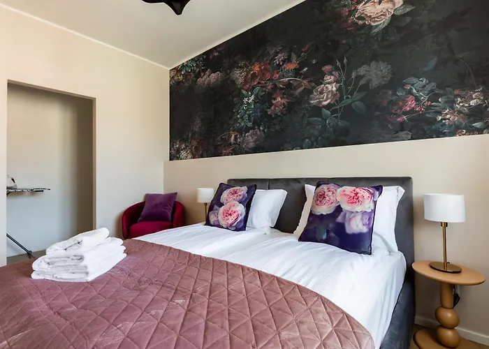 Kartuska Modern By Bookinghost *