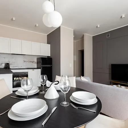 Kartuska Modern By Bookinghost *